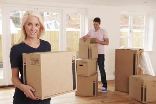 Removal truck hire service for local moves in Selhurst